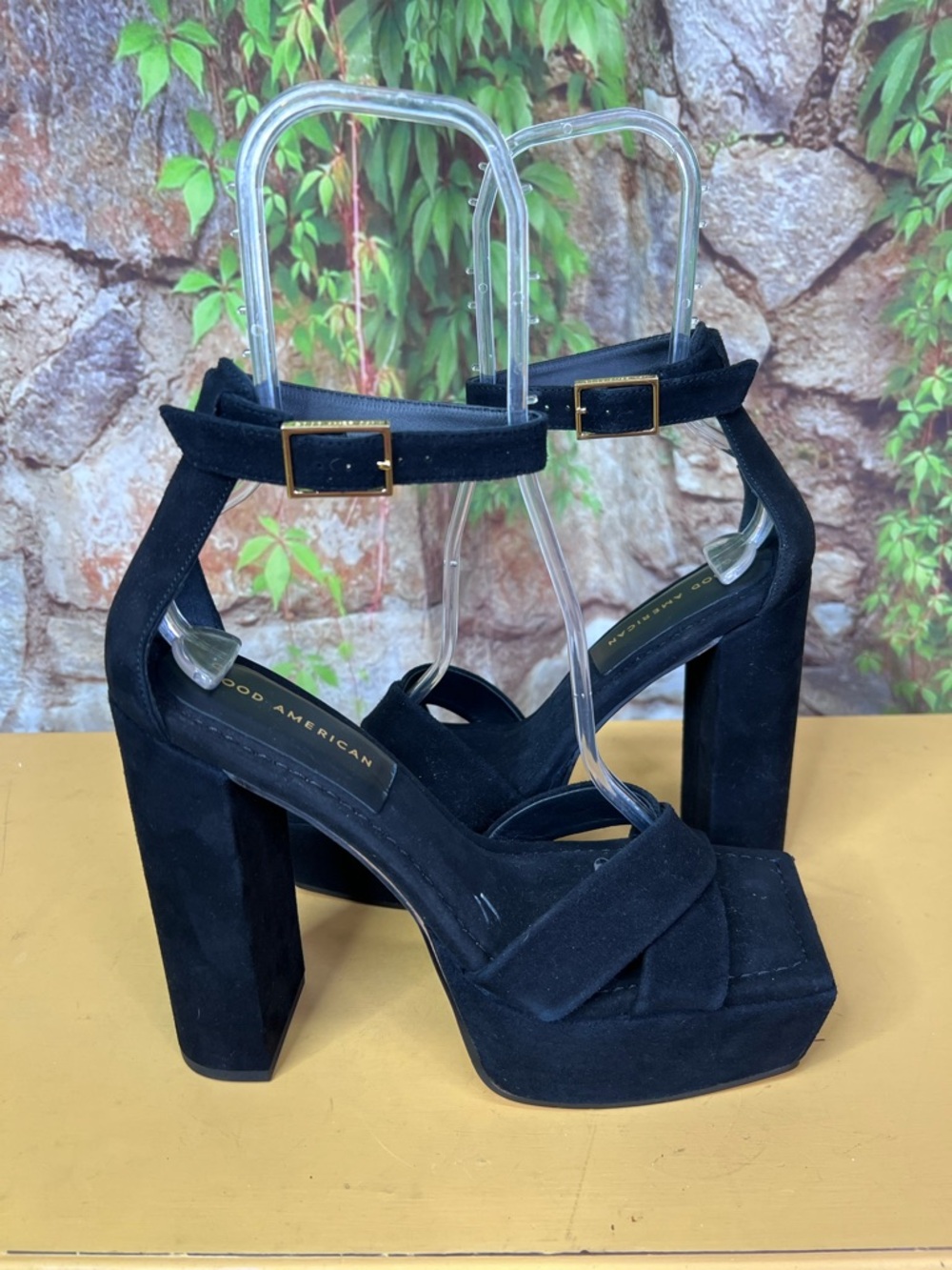 GOOD AMERICAN Chunky Black Suede Ankle Strap Platform Sandals, 9.5 - Picture 10 of 14